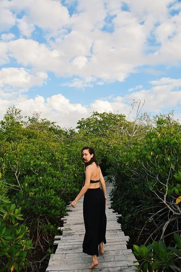 Nativus Glamping & Cenote Tulum Hotel 3*,  Mexico